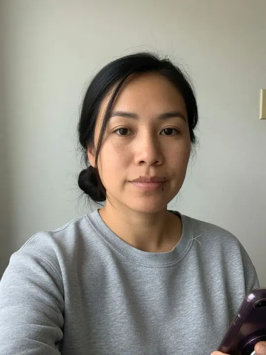 Before: the original selfie used for the Santorini AI prank example