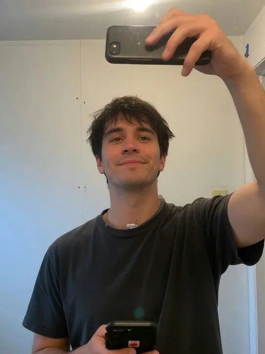 Before: the original selfie used for the Stadium Show AI prank example